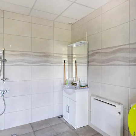 Insolite Sous Forme De Tonneau 1 Domaine Les Hirondelles *